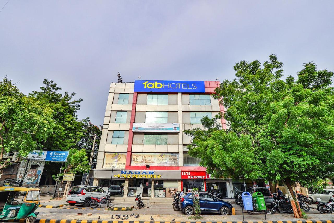 Leo Hotel Ahmadábád Exteriér fotografie